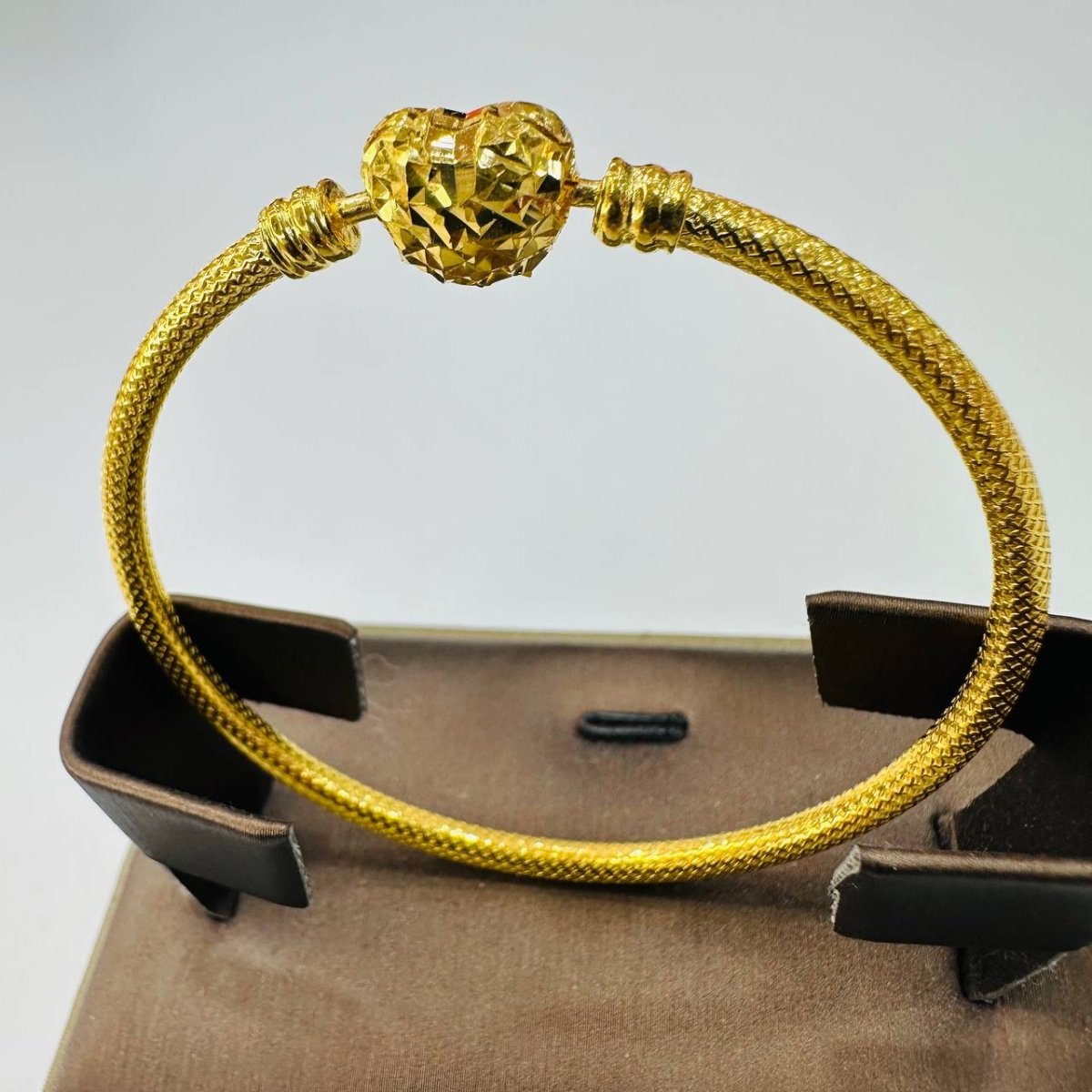 22k / 916 Gold Heart Cutting Bangle by Best Gold Shop - Best Gold Shop 22k gold 22k gold bangle 916 gold Bracelets