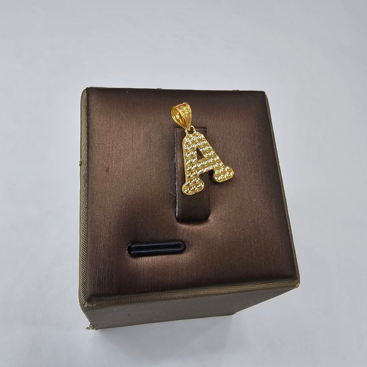 22k / 916 Gold Crush Alphabets Pendants