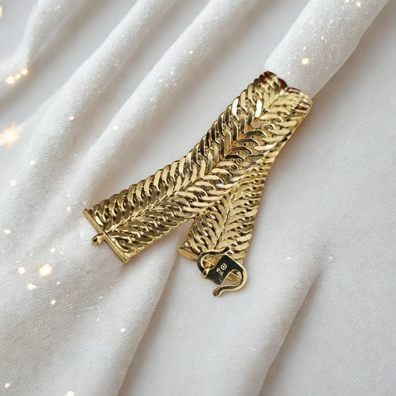 916 Gold Bracelet Duo Lipan Design