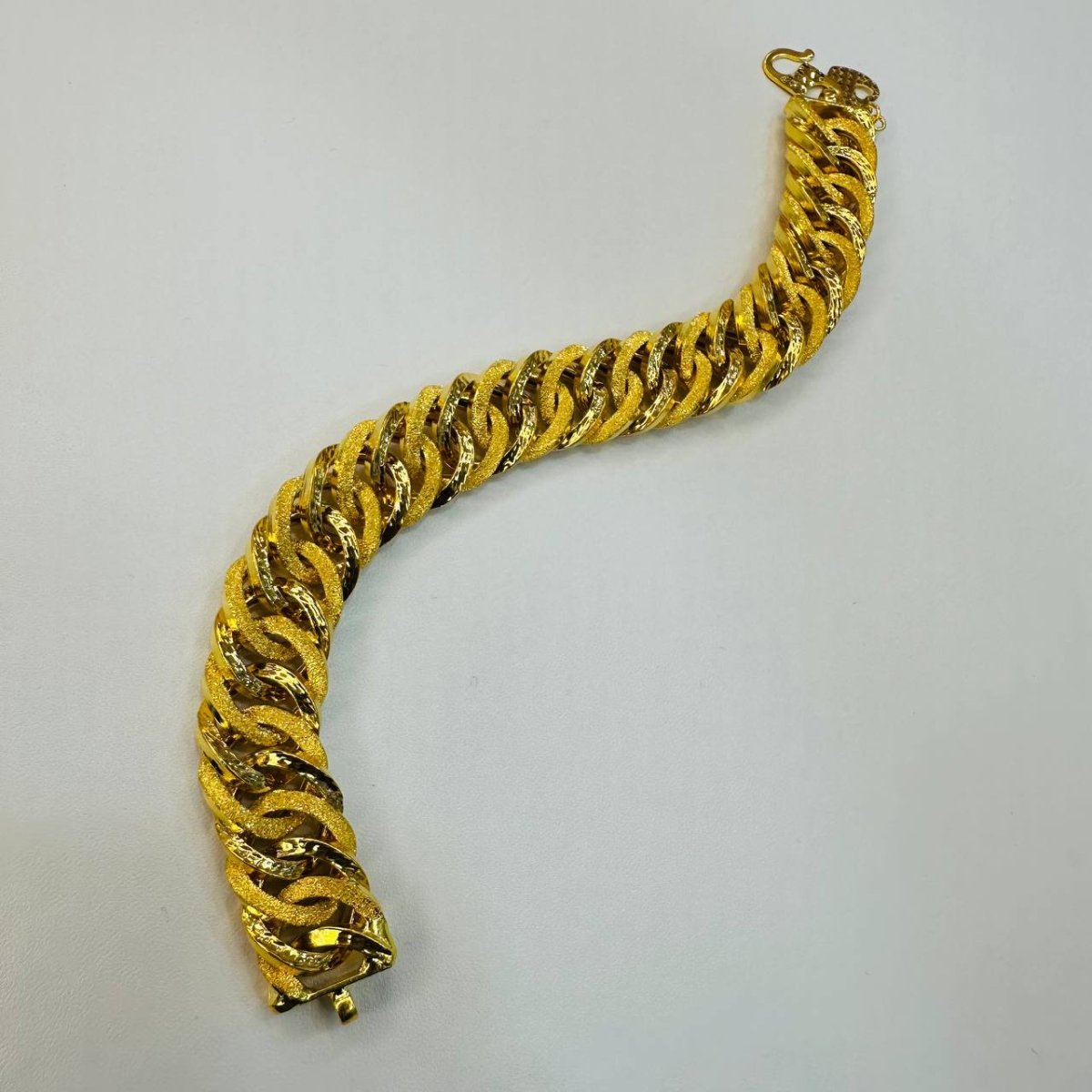 22k / 916 Gold Bold Sandy Lipan Bracelet - Best Gold Shop 22k gold 22k gold bracelet 916 gold Bracelets