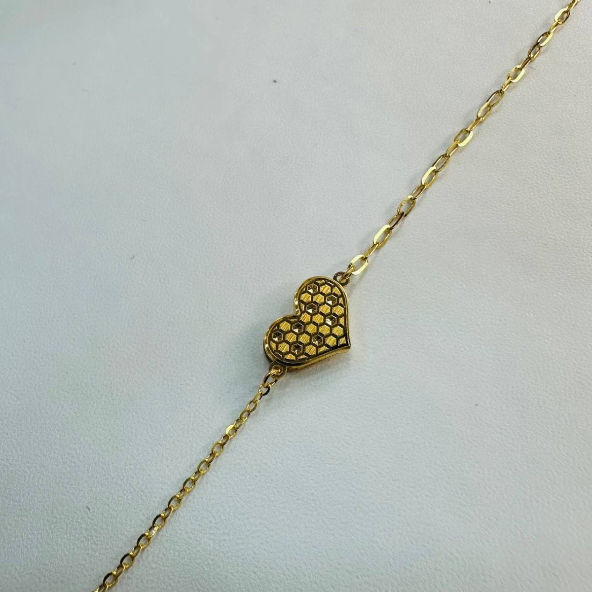 22k / 916 Gold Cutting Heart with Design Bracelet, Bold Design - Best Gold Shop 22k gold 22k gold bracelet 916 gold Bracelets