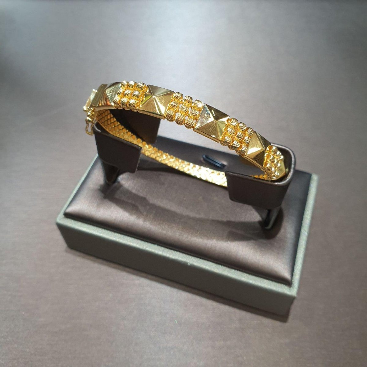 22k / 916 Gold Diamond and Ball Bangle - Best Gold Shop 22k gold 22k gold bangle 916 gold bangle