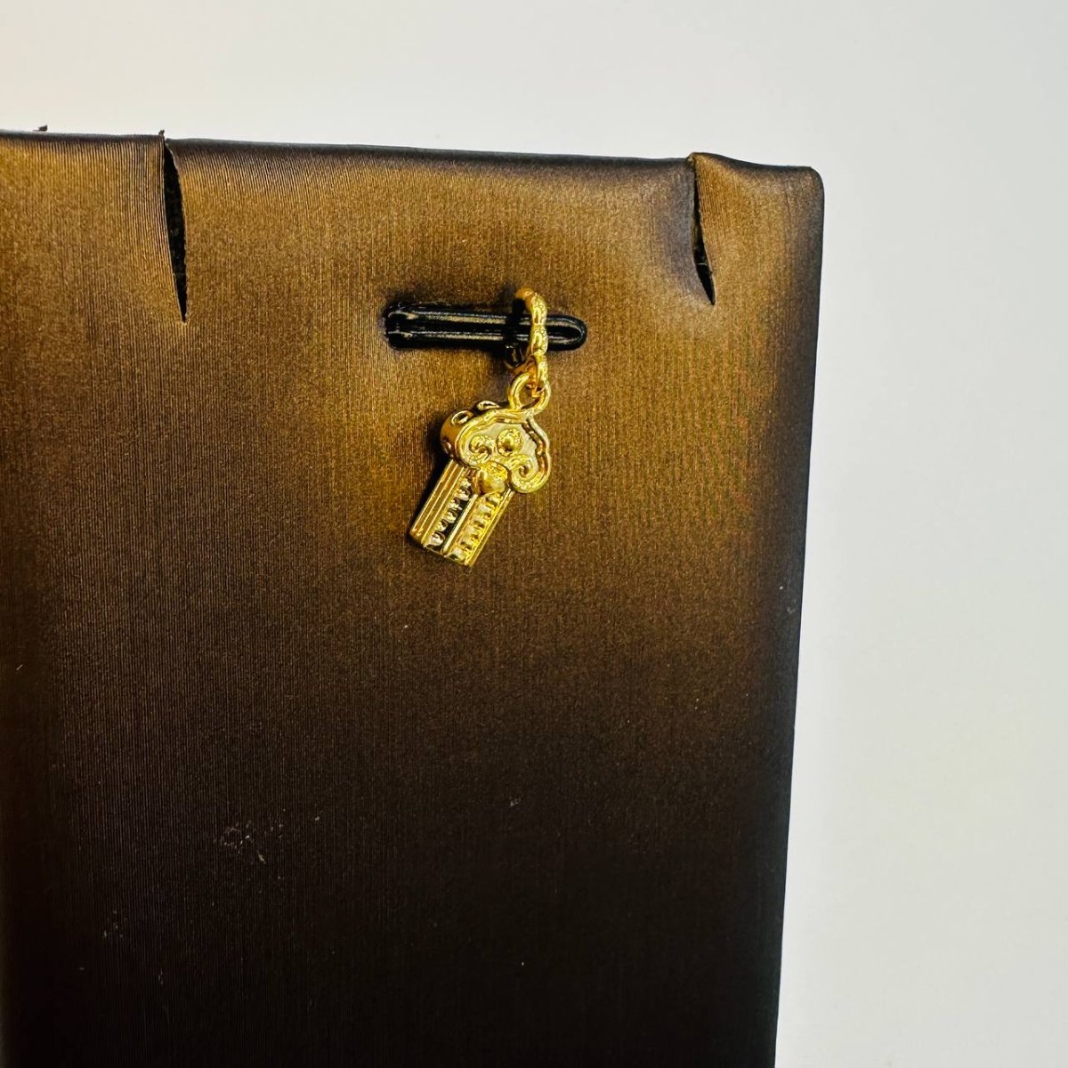 22K / 916 Gold Different Design 0.13 to 0.25 grams Weight Pendants and Charms - 22k gold pendant Charms & Pendants