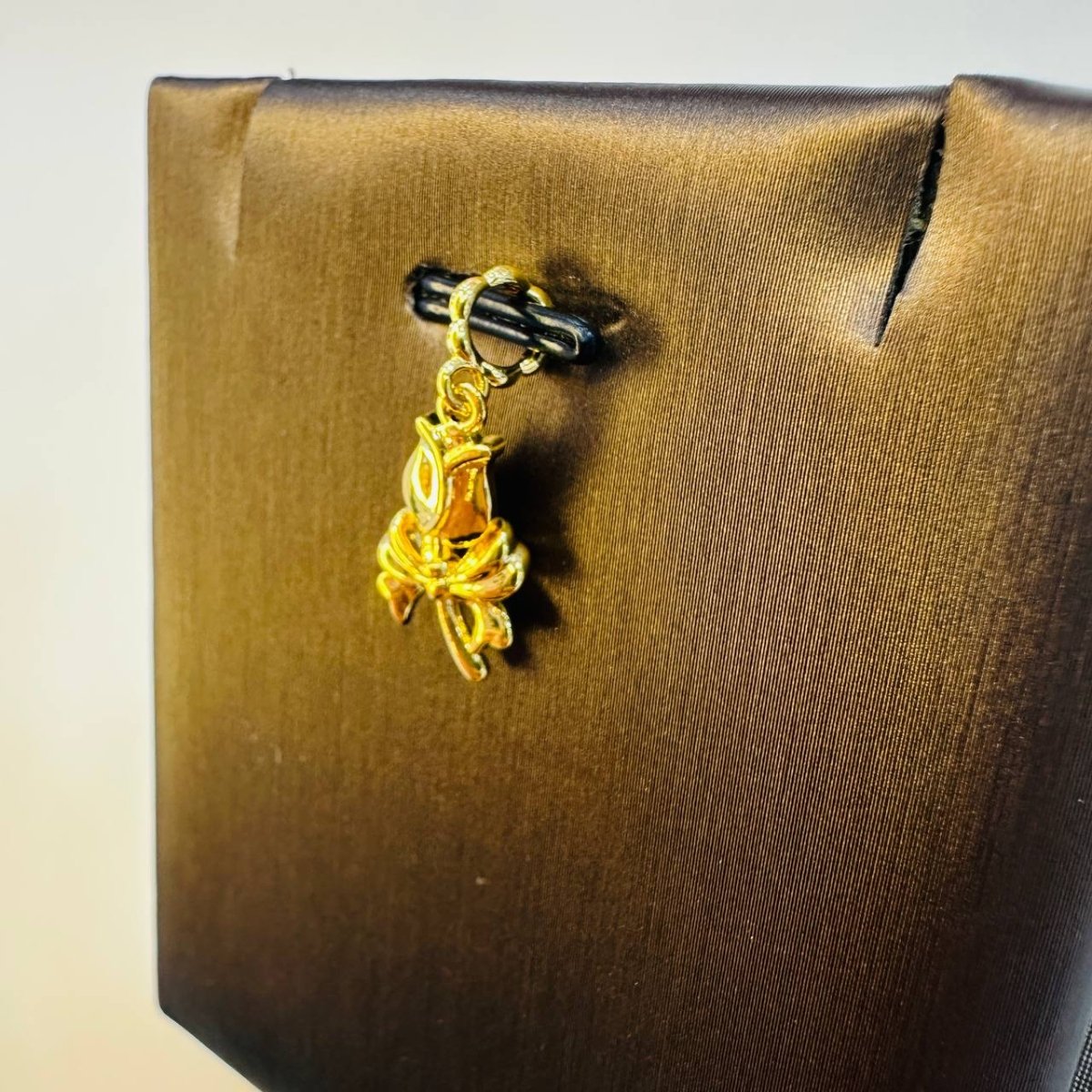 22K / 916 Gold Different Design 0.13 to 0.25 grams Weight Pendants and Charms - 22k gold pendant Charms & Pendants