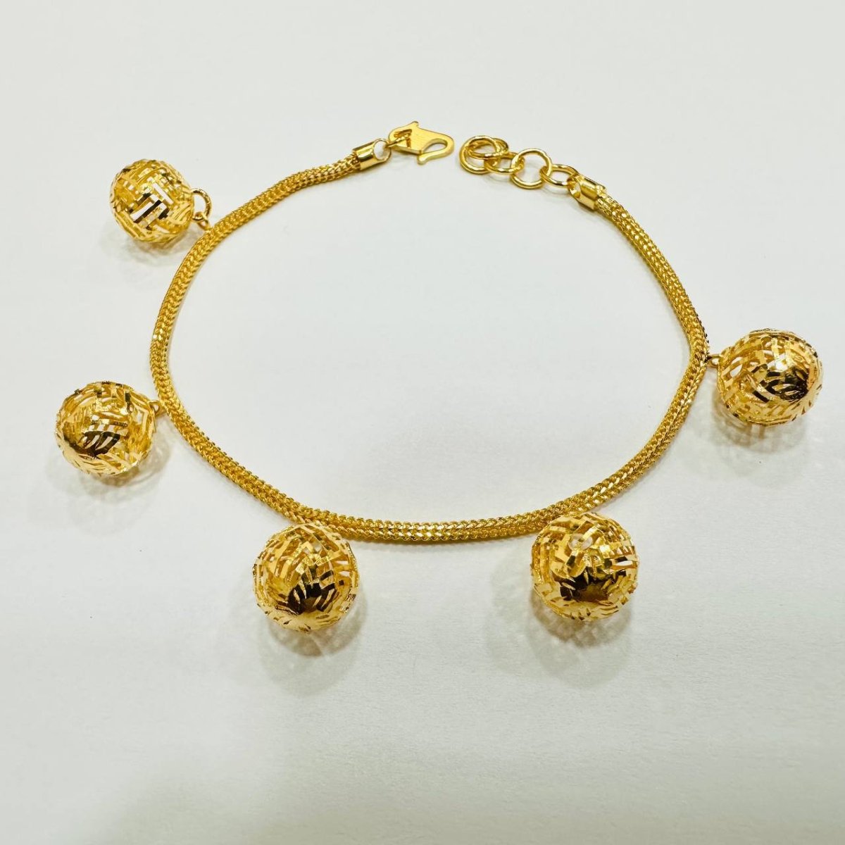 22k / 916 Gold Dragon Bracelet with Dangling Mesh Ball - Best Gold Shop 22k gold 22k gold bracelet 916 gold 916 gold