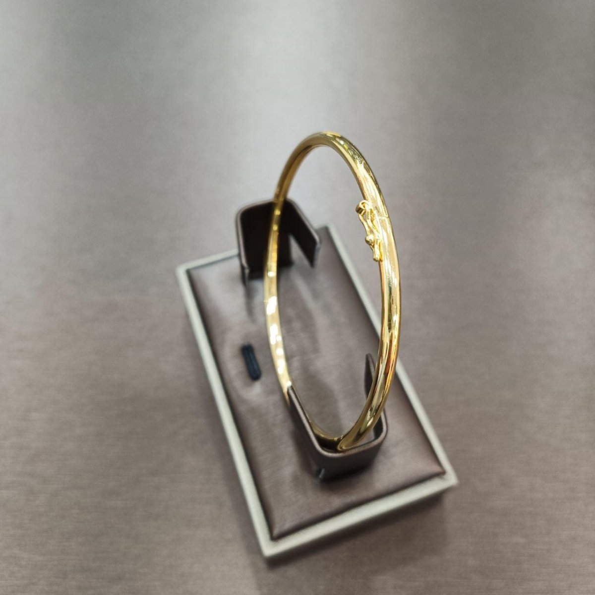 22k / 916 Gold Hollow Shiny Bangle - Best Gold Shop 22k gold 22k gold bangle 916 gold bangle