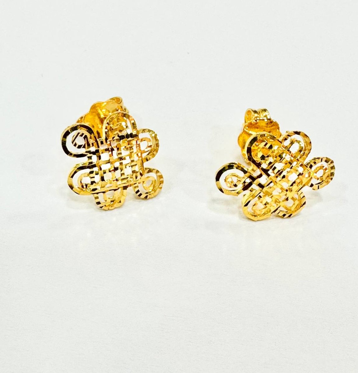 22k / 916 gold lucky knot earring - Best Gold Shop 22k gold 22k gold earring 916 gold 916 gold