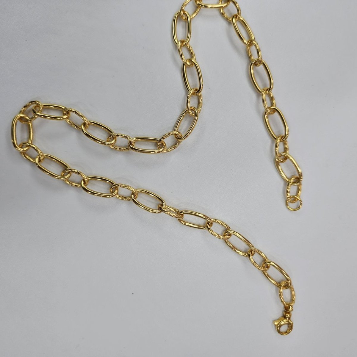 22k / 916 Gold Oval with twisted Link Necklace, Bold and Elegant - Best Gold Shop 22k gold 22k gold chain 22k gold necklace Necklaces