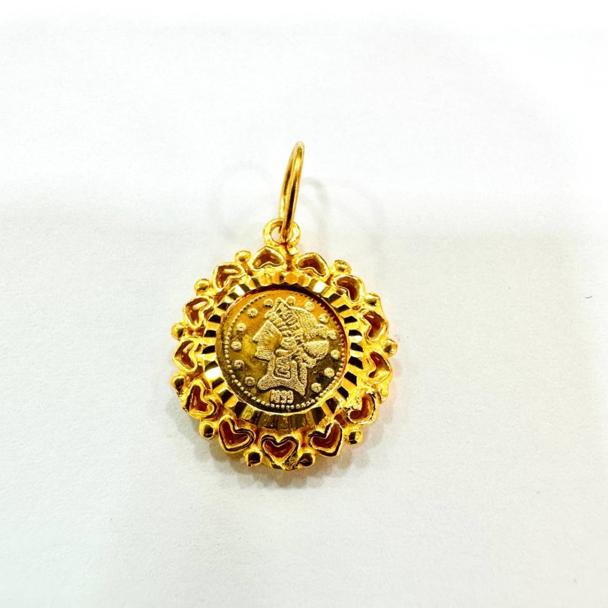 22k / 916 Gold Queen Coin Vintage design - Best Gold Shop 22k gold 22k gold pendant 916 gold 916 gold