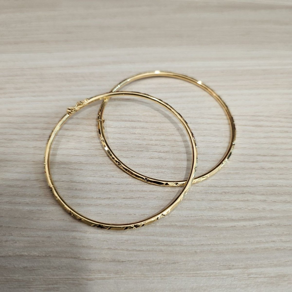 22k / 916 Gold Slim Cutting Design Bangle V3 by Best Gold ShopBraceletsBest Gold Shop