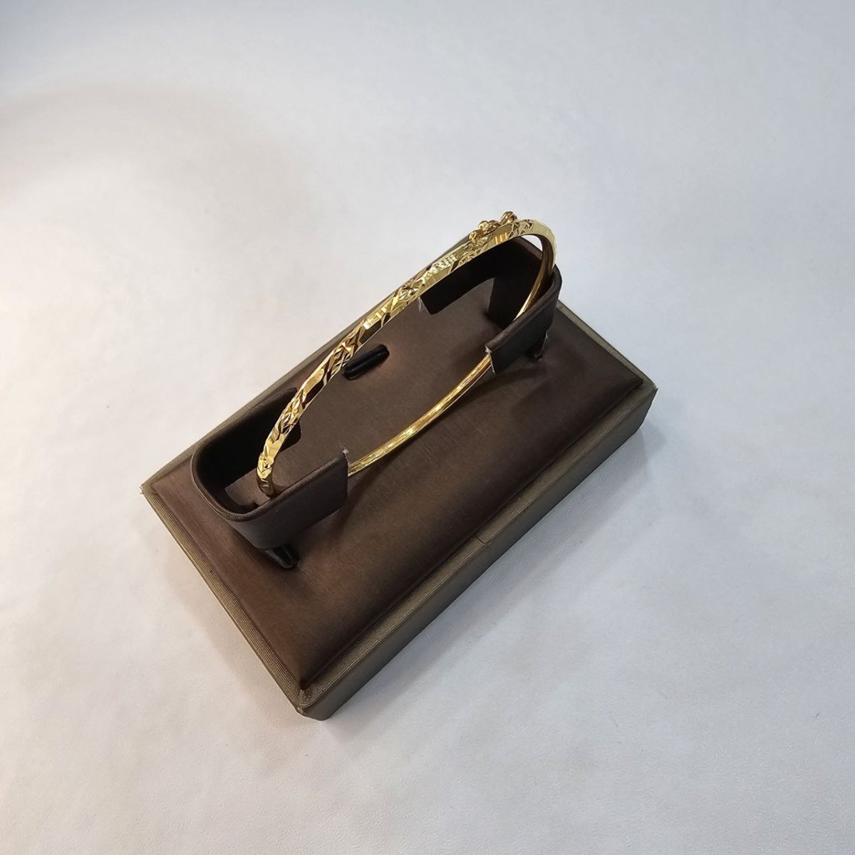 22k / 916 Gold Slim Cutting Design Bangle V3 by Best Gold Shop - Best Gold Shop 22k gold 22k gold bangle 22k gold bracelet Bracelets