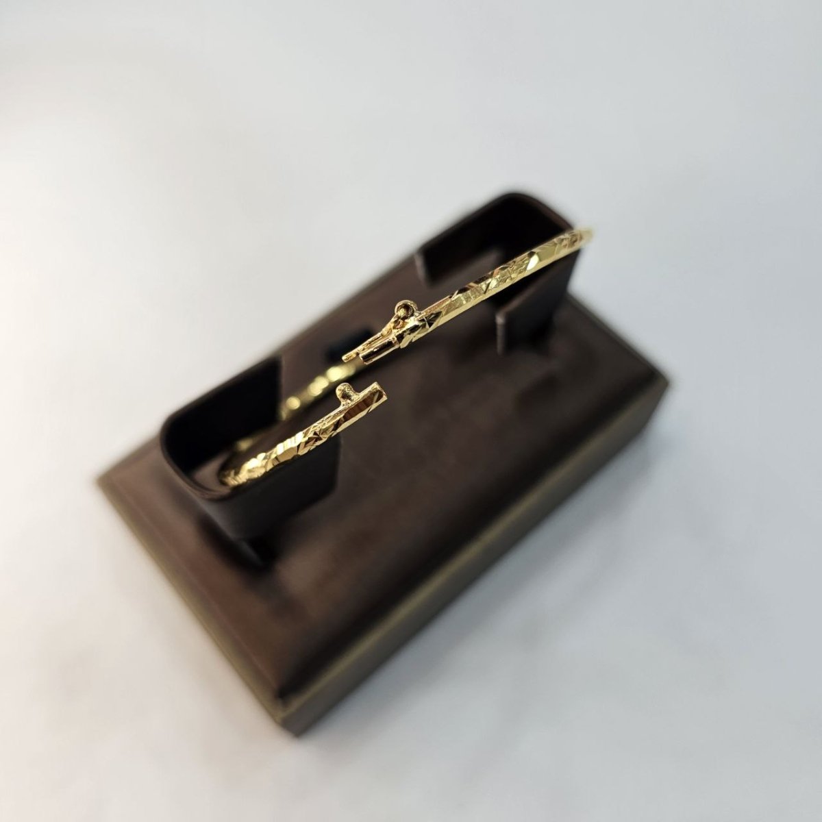 22k / 916 Gold Slim Cutting Design Bangle V3 by Best Gold Shop - Best Gold Shop 22k gold 22k gold bangle 22k gold bracelet Bracelets