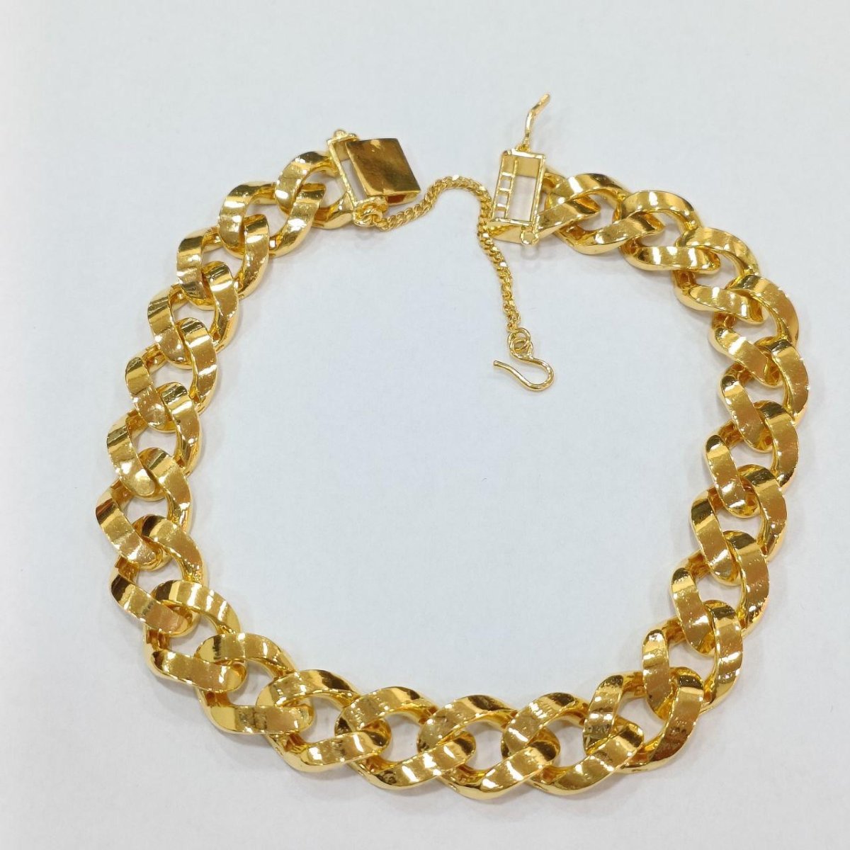 22k / 916 Gold Solid Cuban Bracelet - Best Gold Shop 22k gold 22k gold bracelet 916 gold 916 gold