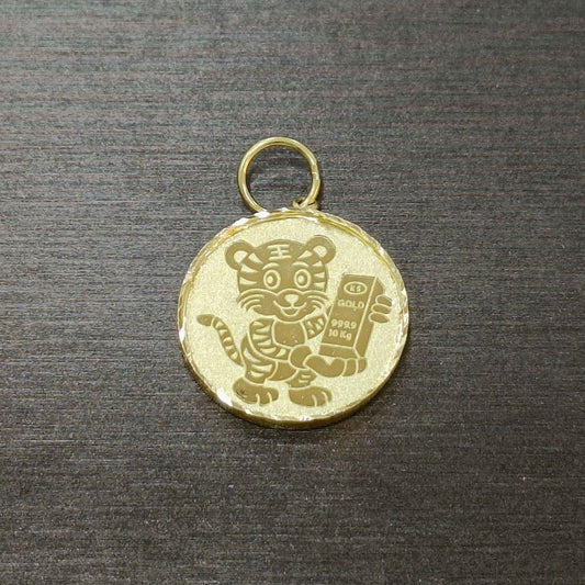 22k / 916 Gold Tiger Coin holding gold bar pendant - Best Gold Shop 22k gold 22k gold pendant 916 gold 916 gold