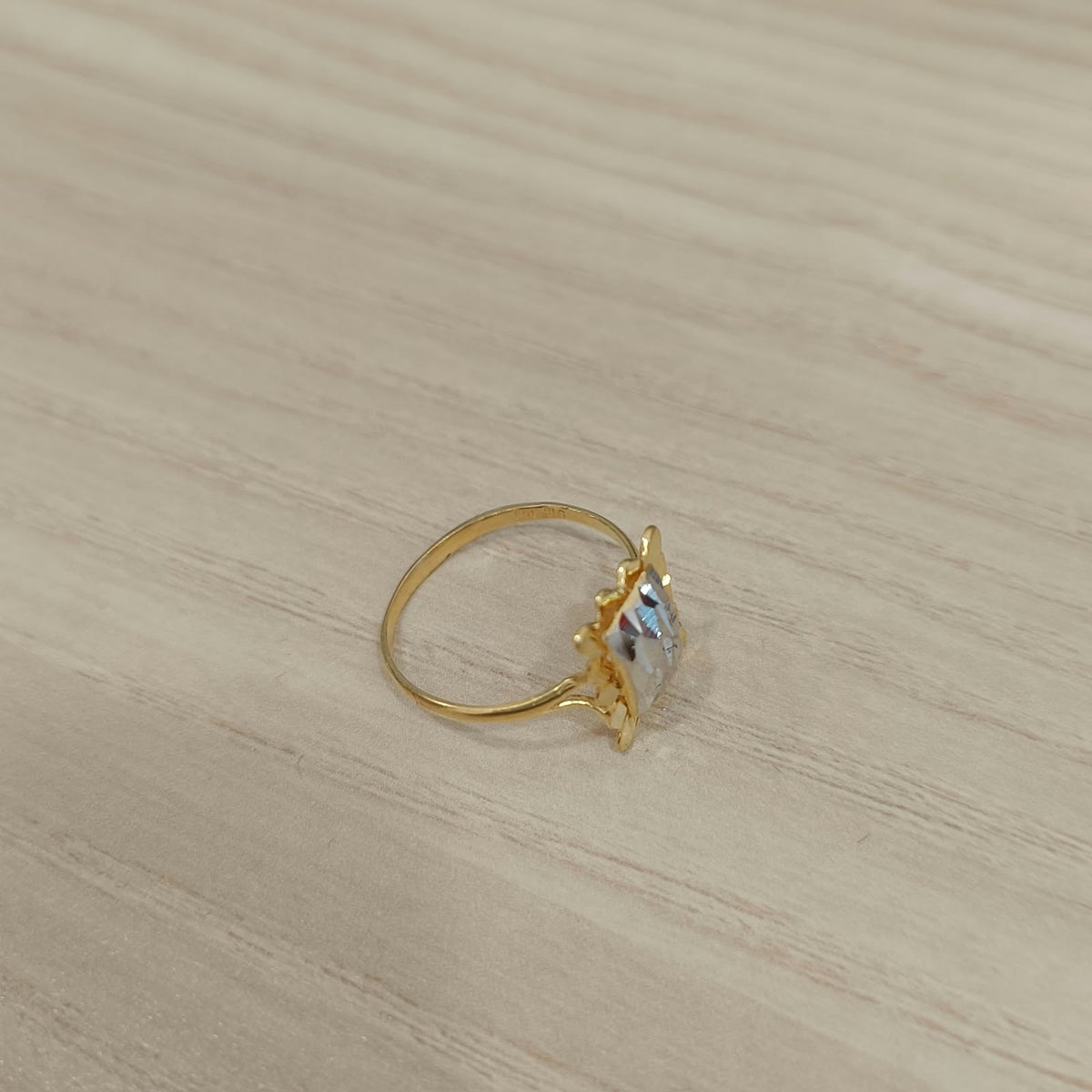 916 Gold Two-Tone Biscot V3 Ring | Elegant 22K Gold Design