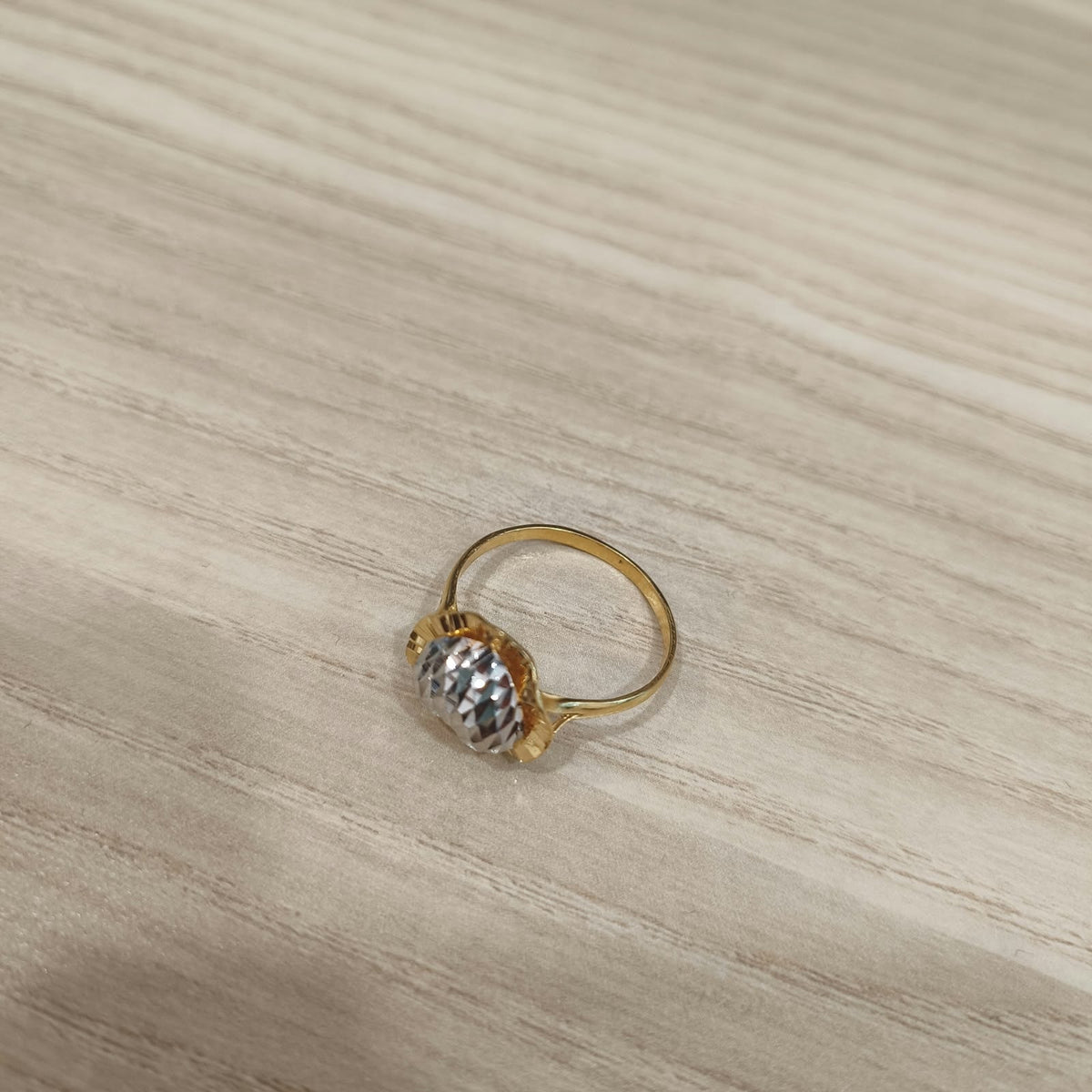 916 Gold Two-Tone Heart Ring | Elegant 22K Gold Design