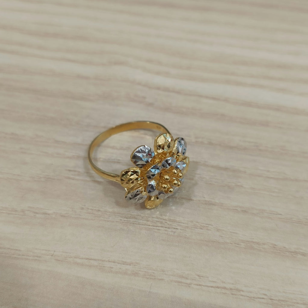 916 Gold two-tone floral cluster ring