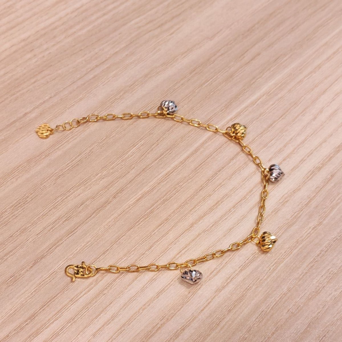 916 Gold Bracelet Wan Zi Dangling Heart 2 ToneBraceletsBest Gold Shop
