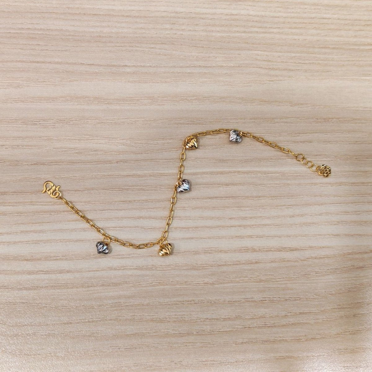 916 Gold Bracelet Wan Zi Dangling Heart 2 ToneBraceletsBest Gold Shop