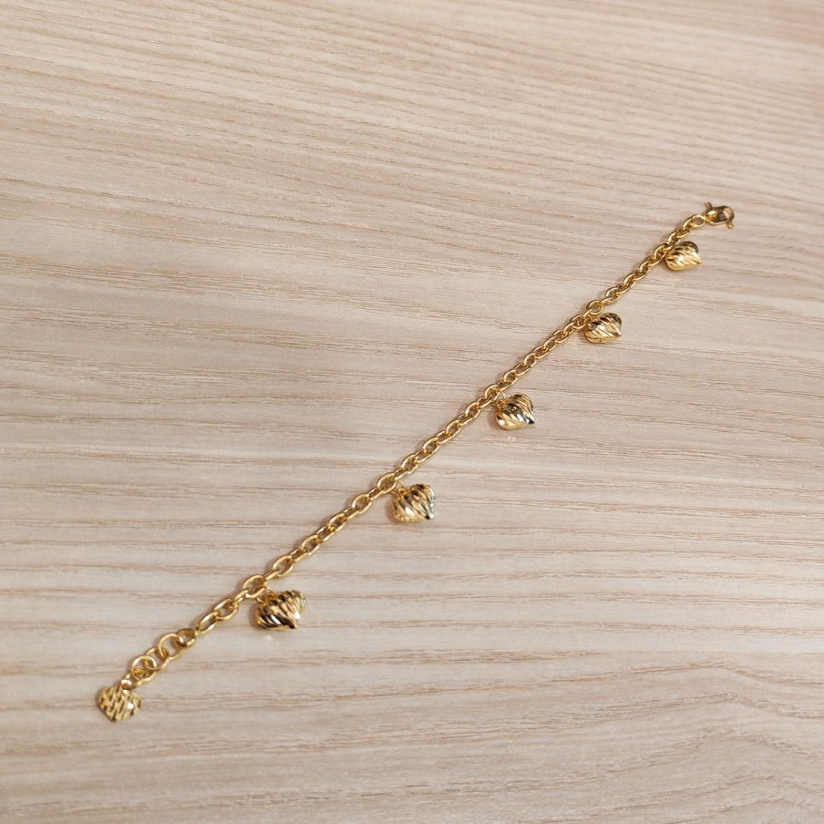 916 Gold Bracelet Wan Zi Dangling HeartBraceletsBest Gold Shop