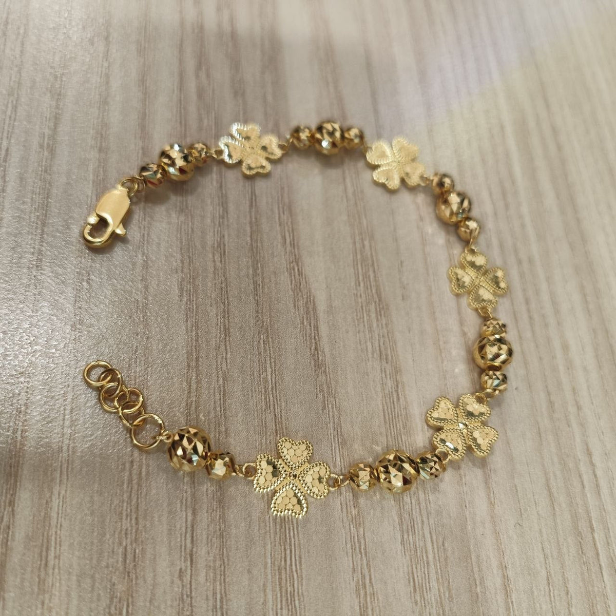 916 gold four-leaf clover flower ball bracelet