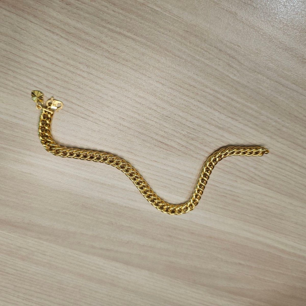 916 Gold Flat Spike Bracelet Unisex DesignBraceletsBest Gold Shop