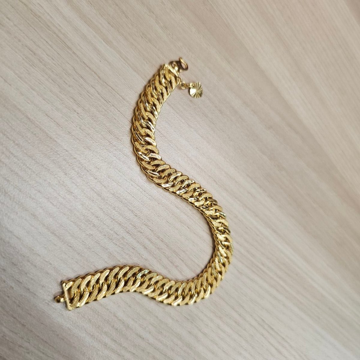 916 Gold Lipan Bracelet Light WeightBraceletsBest Gold Shop