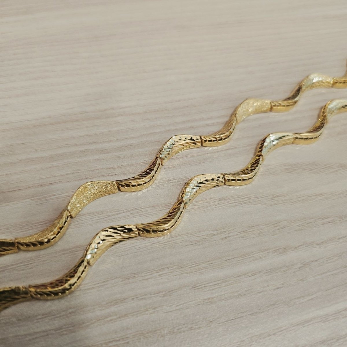 916 Gold Wavy Bracelet | New Design ElegantBraceletsBest Gold Shop