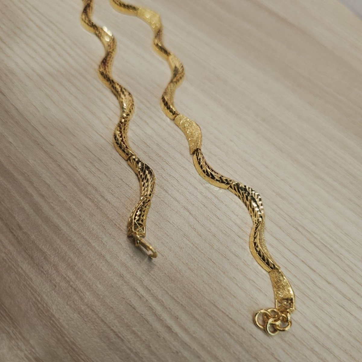 916 Gold Wavy Bracelet | New Design ElegantBraceletsBest Gold Shop