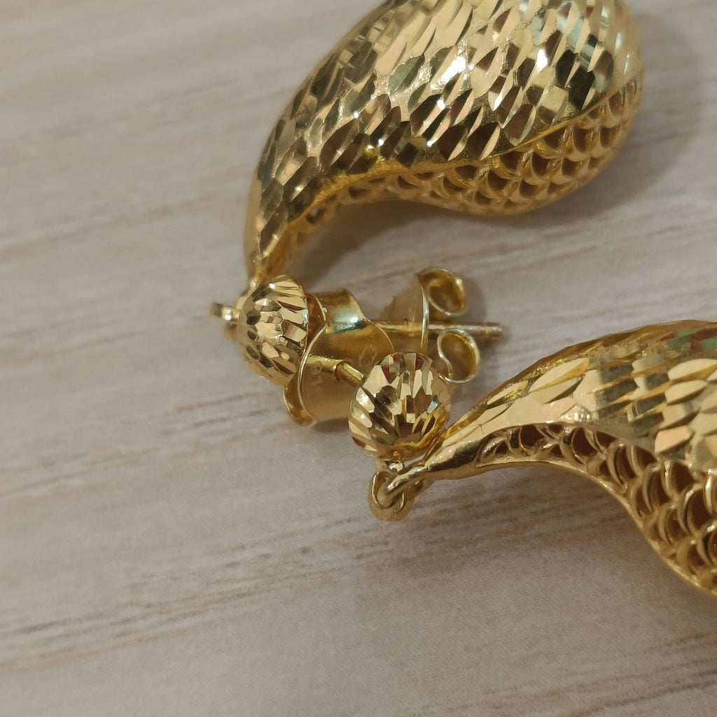 916 Gold Teardrop Earrings | Elegant 22K Gold Design