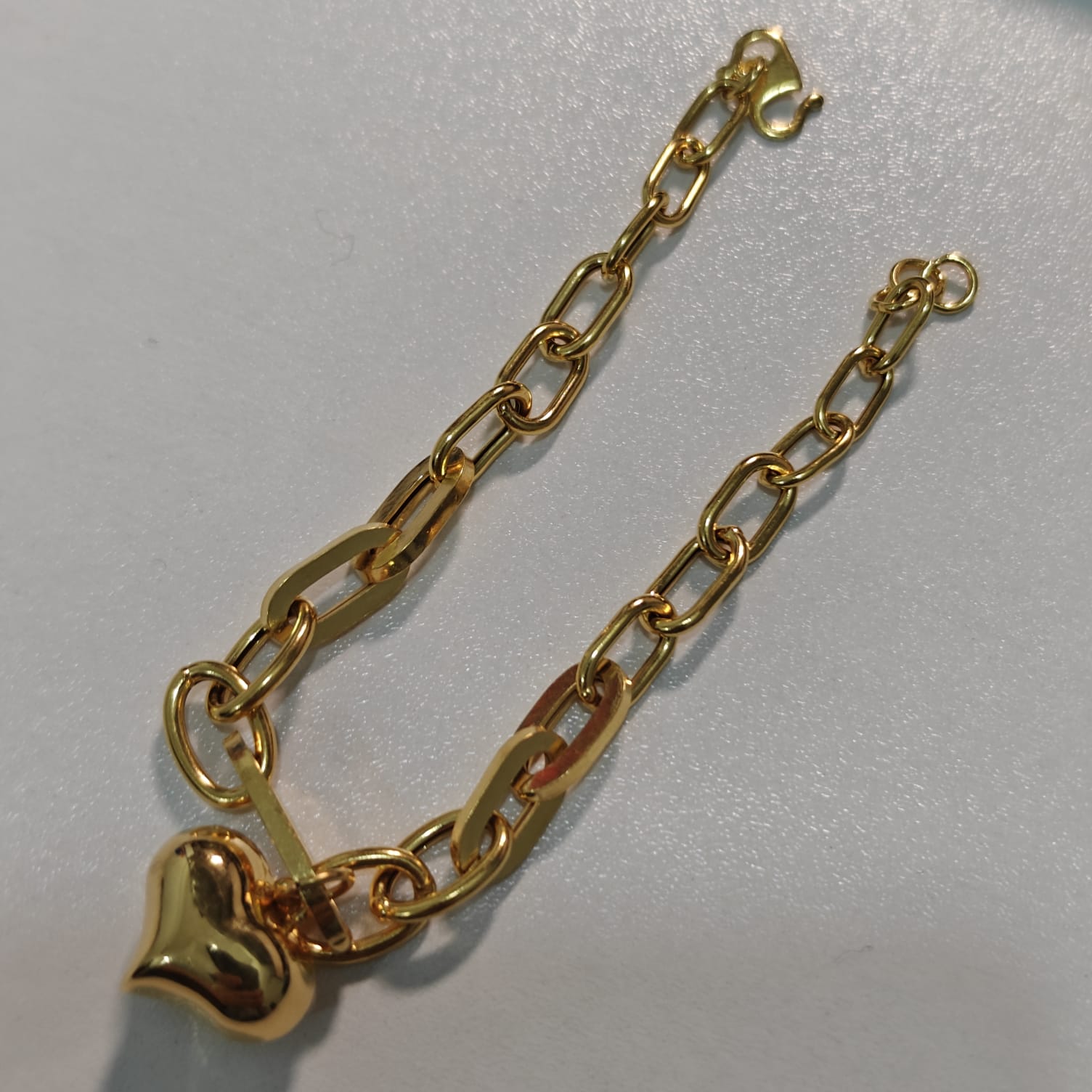 916 Gold Fancy Link Dangling Heart Bracelet V2 Bold and Elegant, Weight 5.09g L16.5-17.2 cm Width 0.5