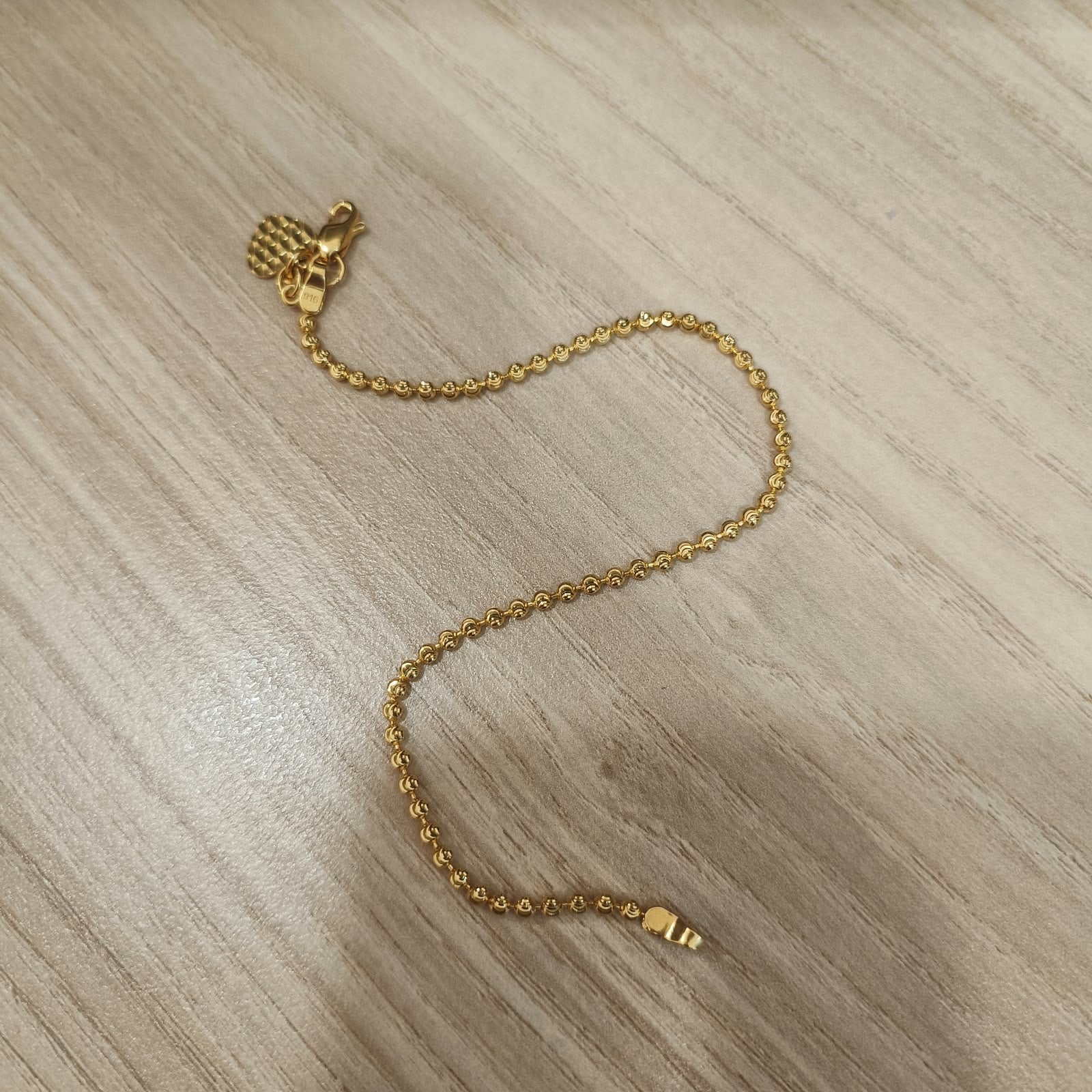 916 Gold Solid Bead Bracelet with Heart Charm