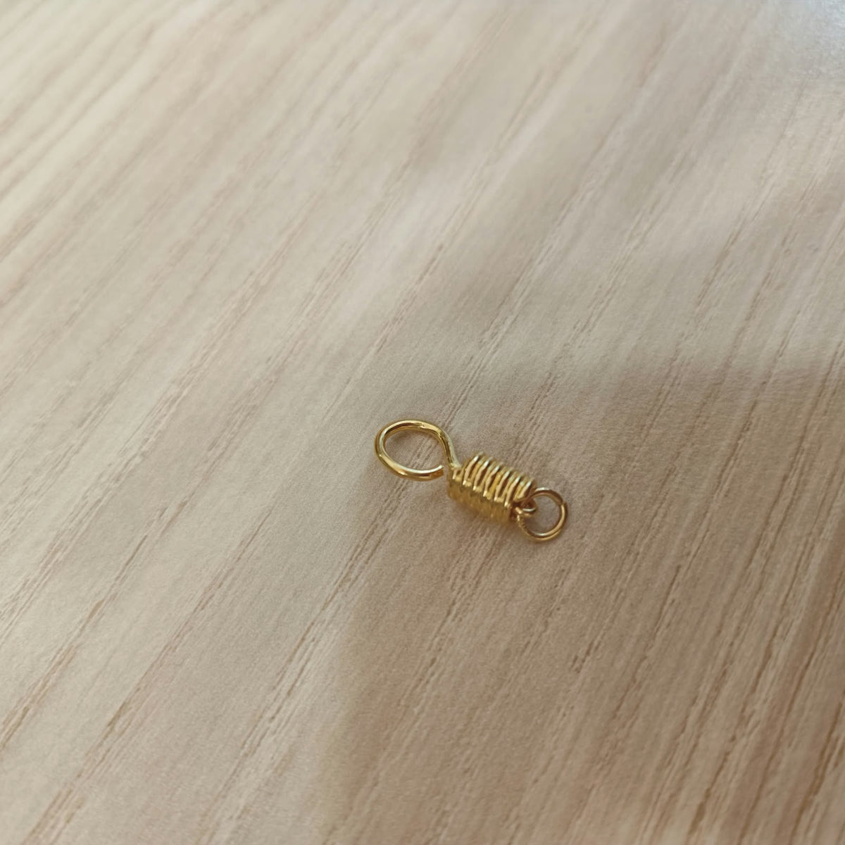 916 Gold Plain Coil Pendant Pin Connector – 2cm