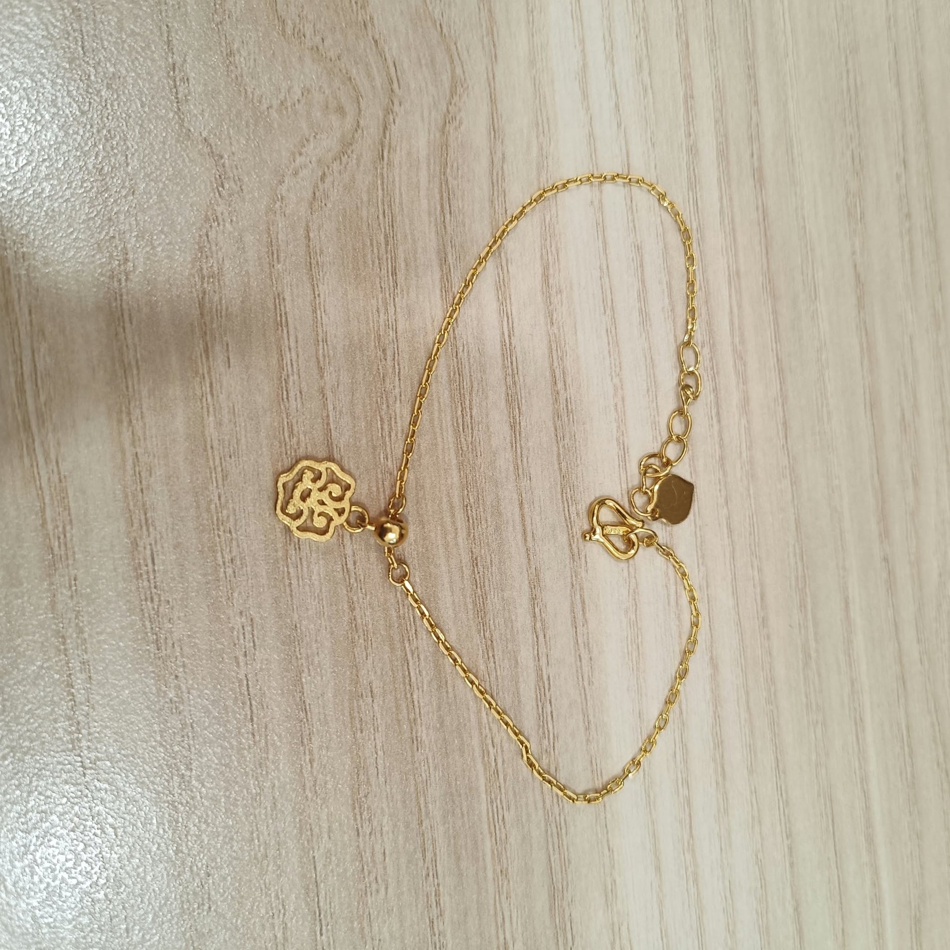 999 Gold Wan Zi Bracelet with Ruyi Charm | Meaningful 24K Gold Design