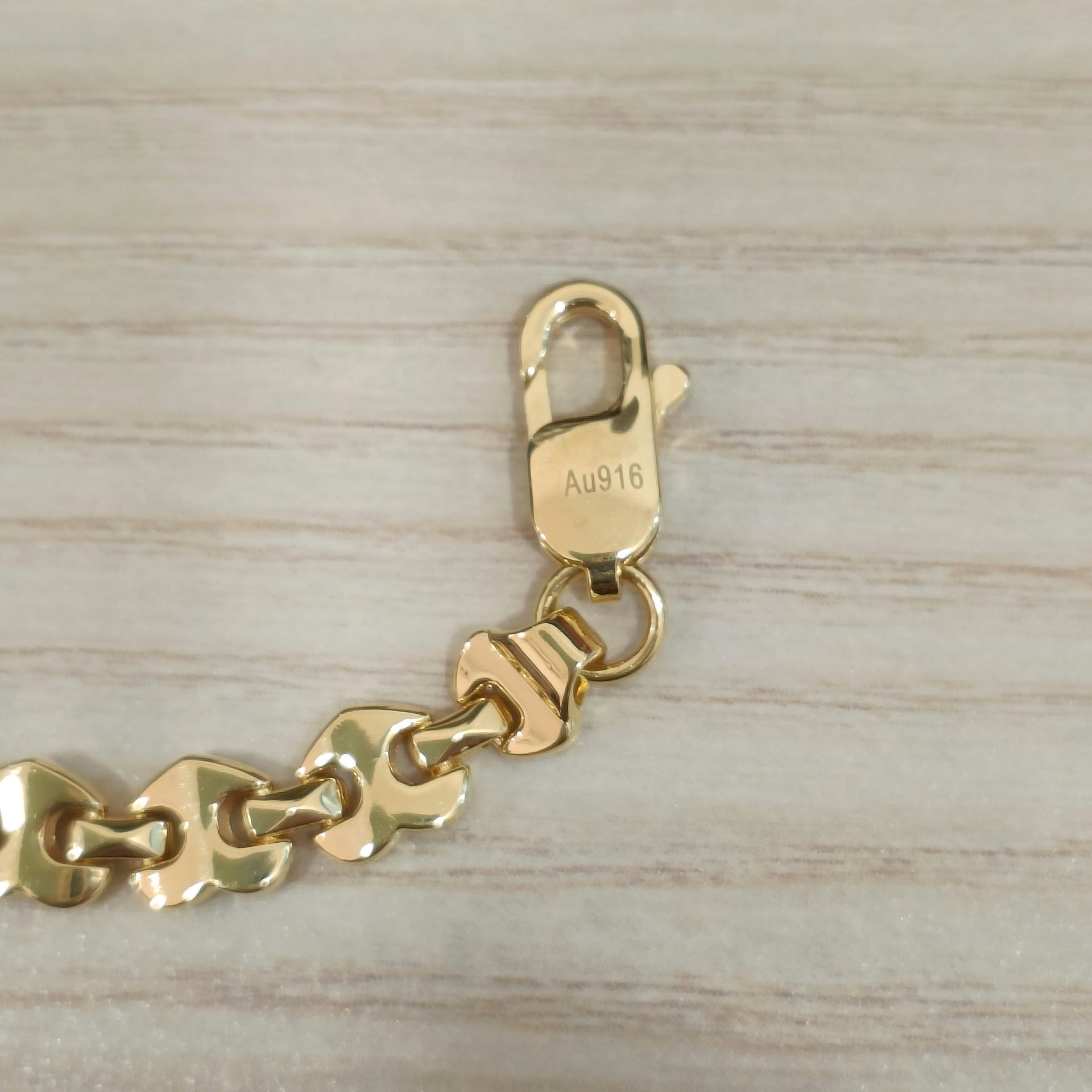 916 Gold Metric Heart Bracelet | Elegant 22K Heart Design