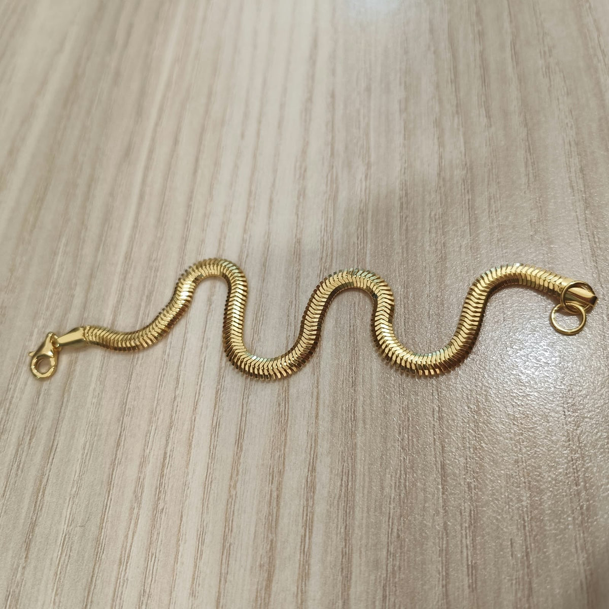 916 Gold Snake Chain Bracelet | Sleek 22K Gold Design