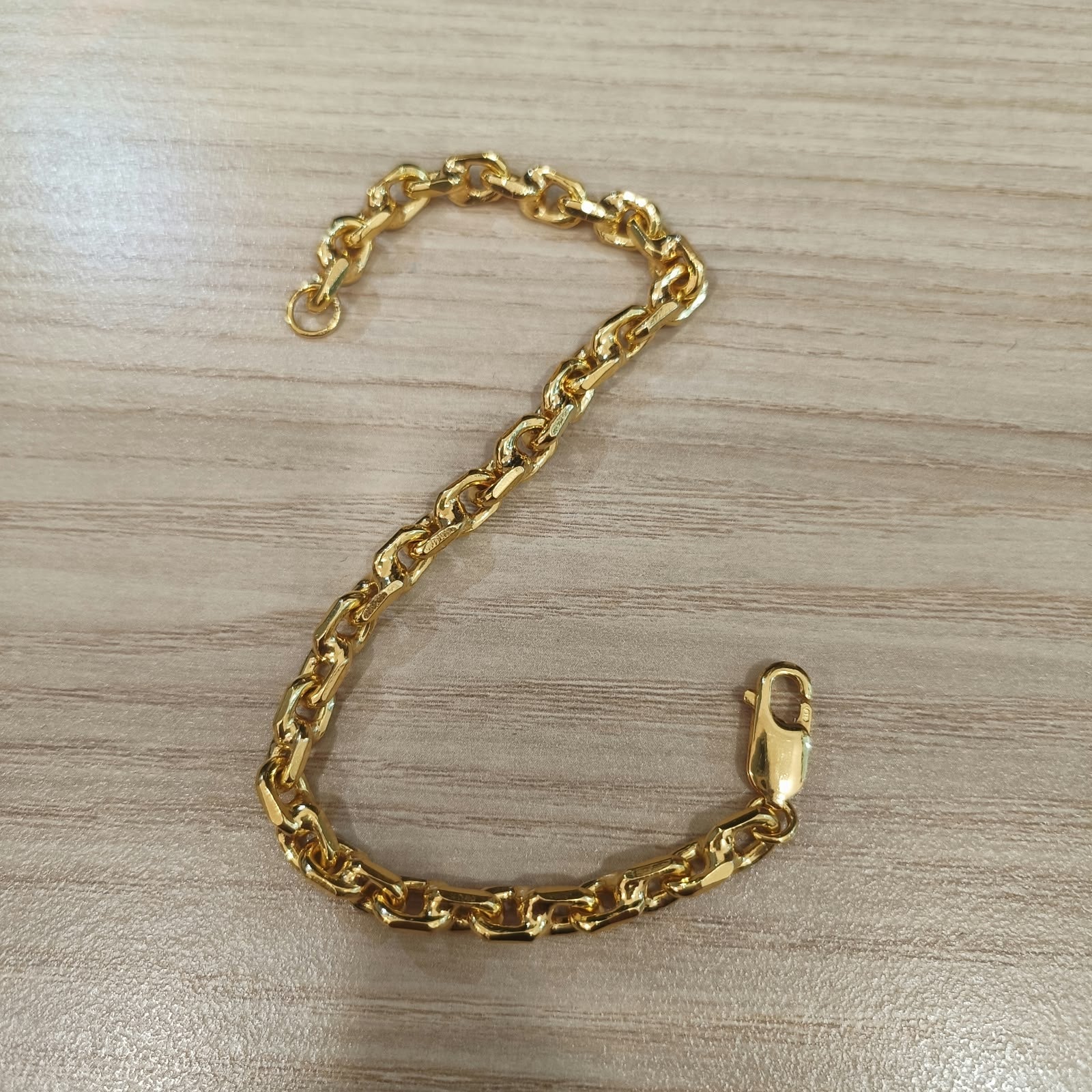916 Gold Solid Wanzi Bracelet | Heavyweight 22K Gold Design