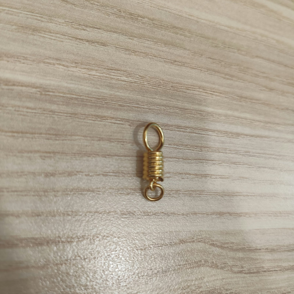 916 Gold Amulet Hook | Classic 22K Gold Accessory