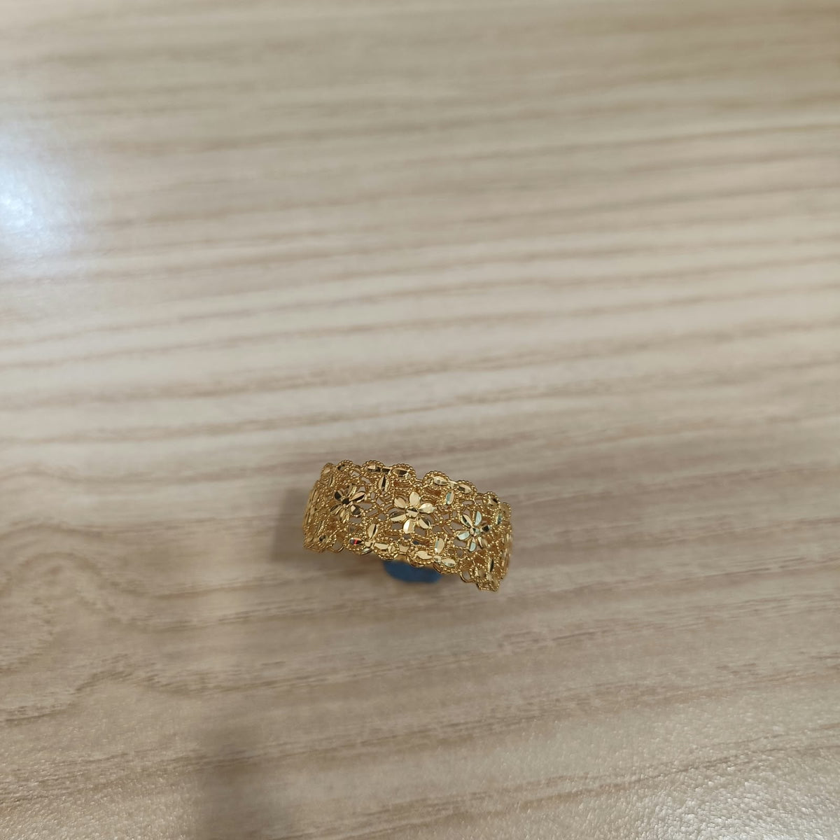 916 Gold Serenity Petal Ring | Elegant 22K Floral Design