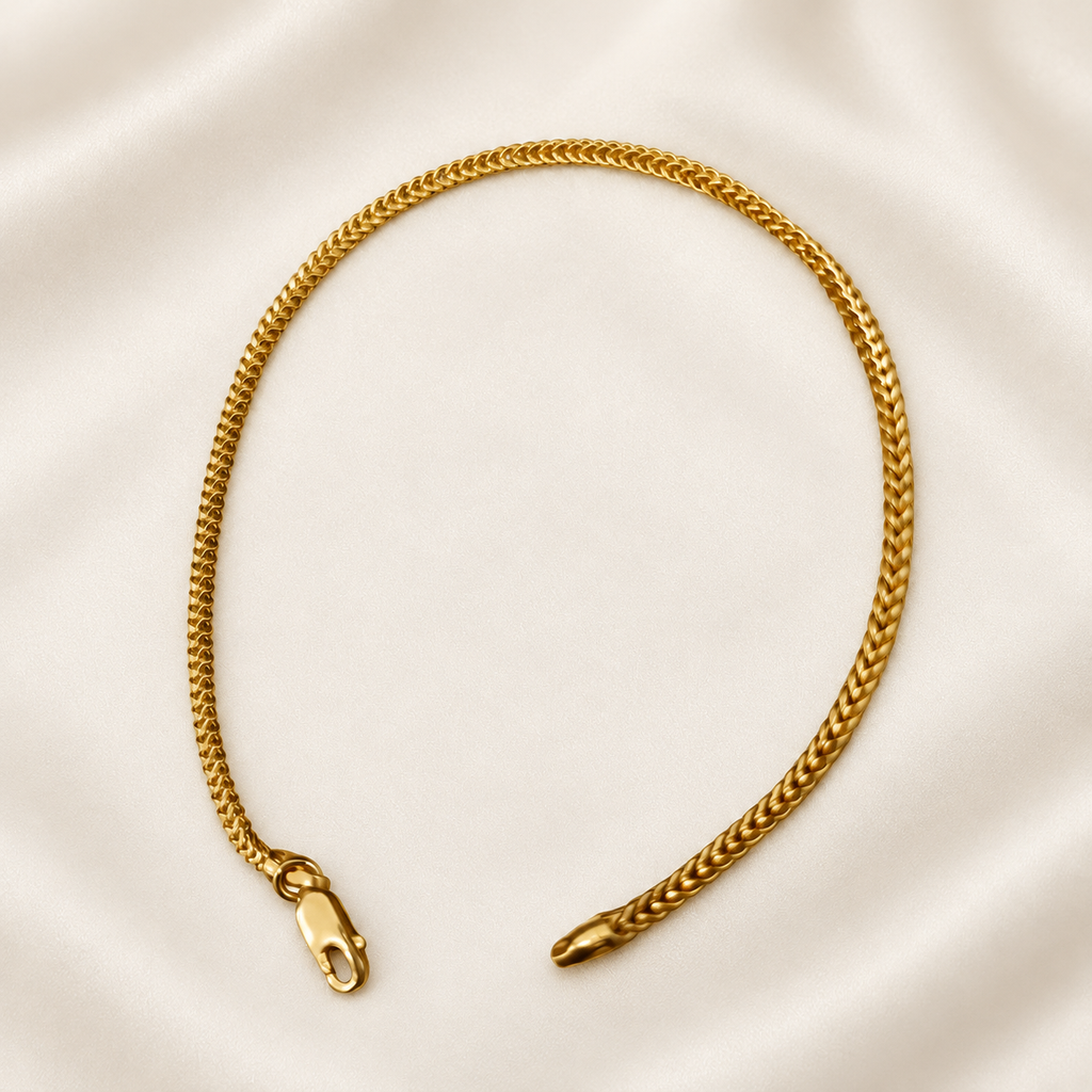 22K / 916 gold Hollow Box Bracelet, full view showing slim linked chain and lobster clasp on ivory