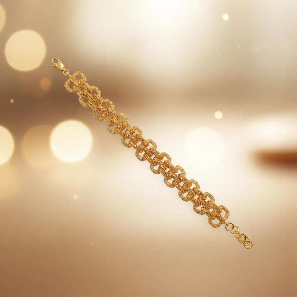Full length view of the 916 gold double-link bracelet with clasp and extension rings