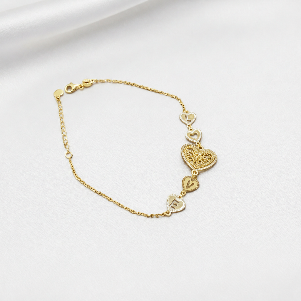 916 gold Golden Heart Chain Bracelet arranged in an oval, showing heart links, lobster clasp and adjustable extension
