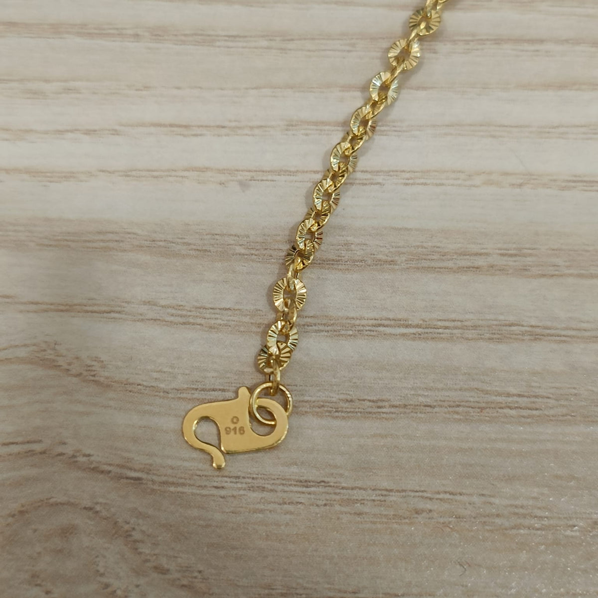916 Gold Sunflower Bead Bracelet | Elegant 22K Gold Design
