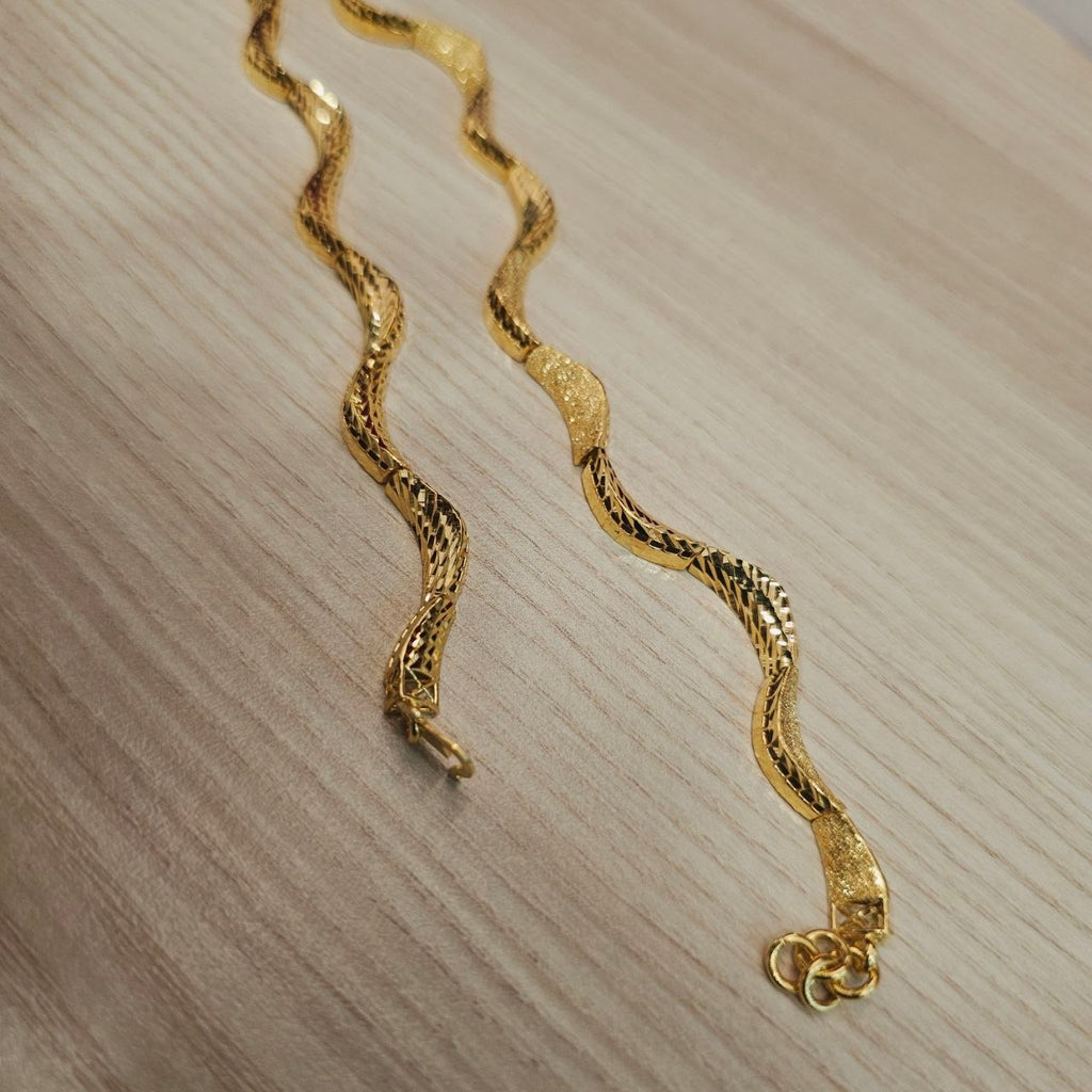 916 Gold Wavy Bracelet | New Design Elegant