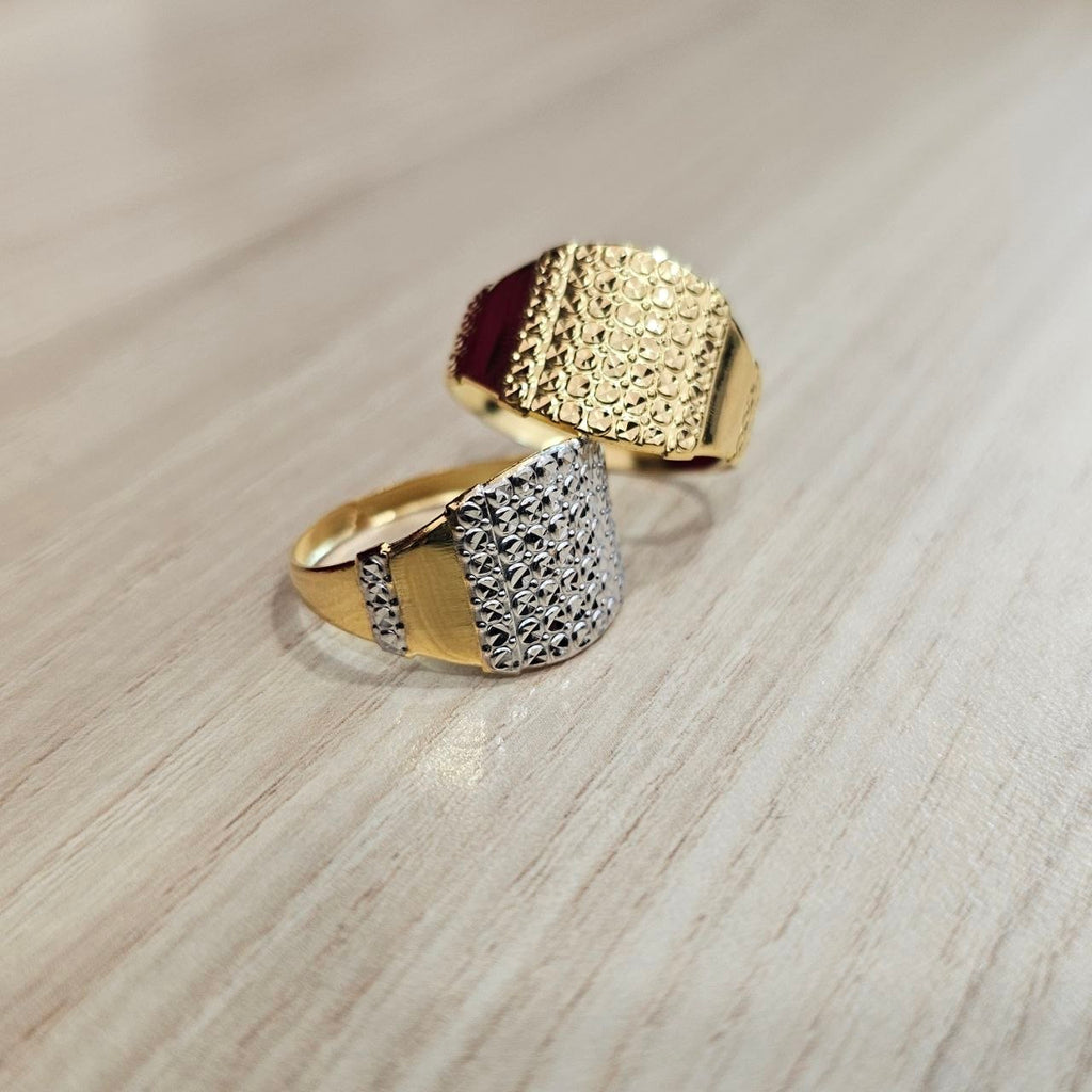 916 Gold Nuggets Ring Full Gold Feather Light