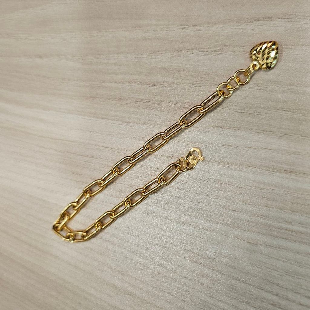 916 Gold Clip Link Bracelet with Dangling Heart