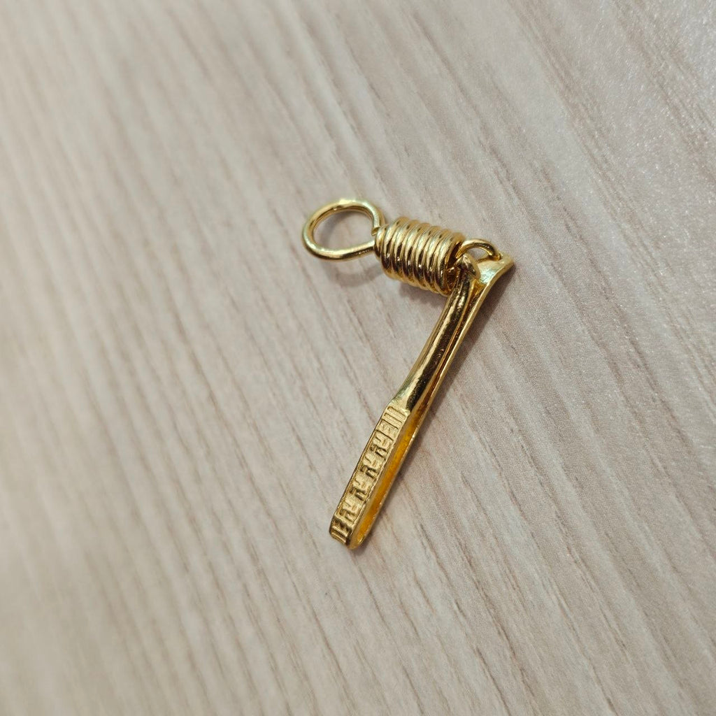 22k / 916 Gold Amulet Clip by Best Gold Shop