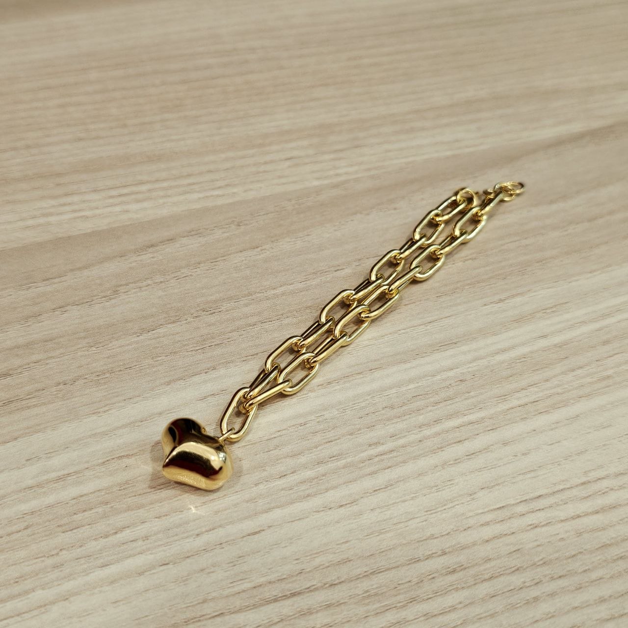 916 Gold Fancy Link Dangling Heart Bracelet V1 Bold and Elegant, Weight 5.36g L18-18.5 cm Width 0.5,
