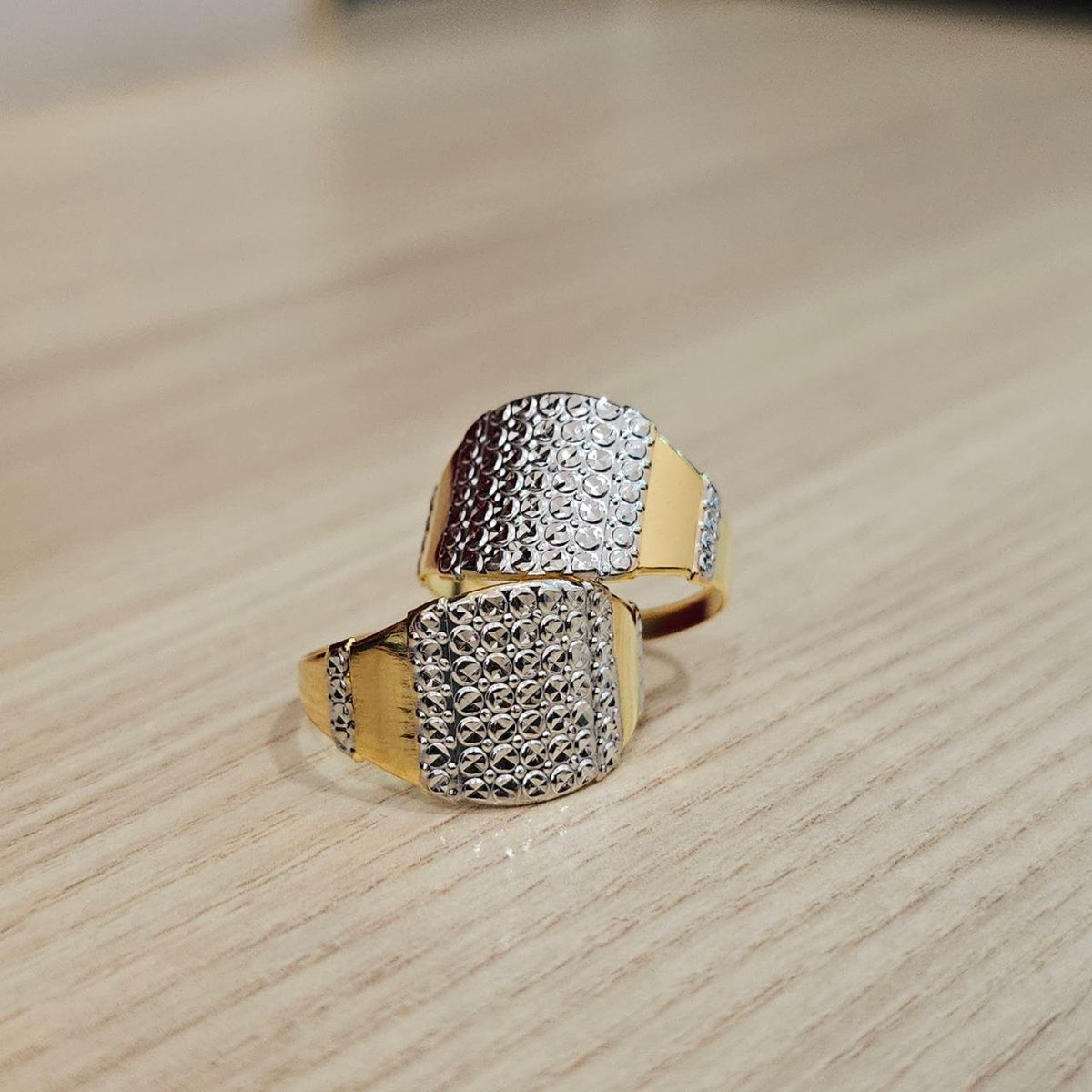 916 Gold Nugget Ring 2 tone Feather Light