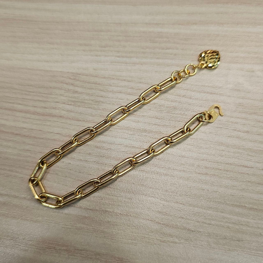 916 Gold Clip Link Bracelet with Dangling Heart